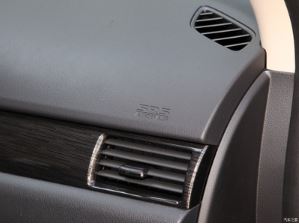 Bên phải bên phụ