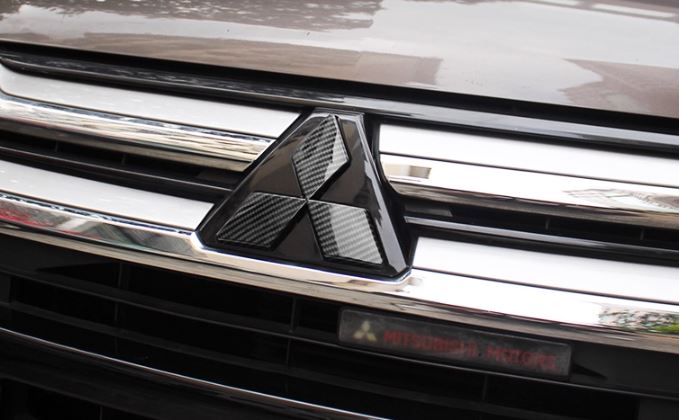  logo cacbon trước