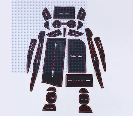  Thảm để đồ Camry 18-22 - chữ đỏ